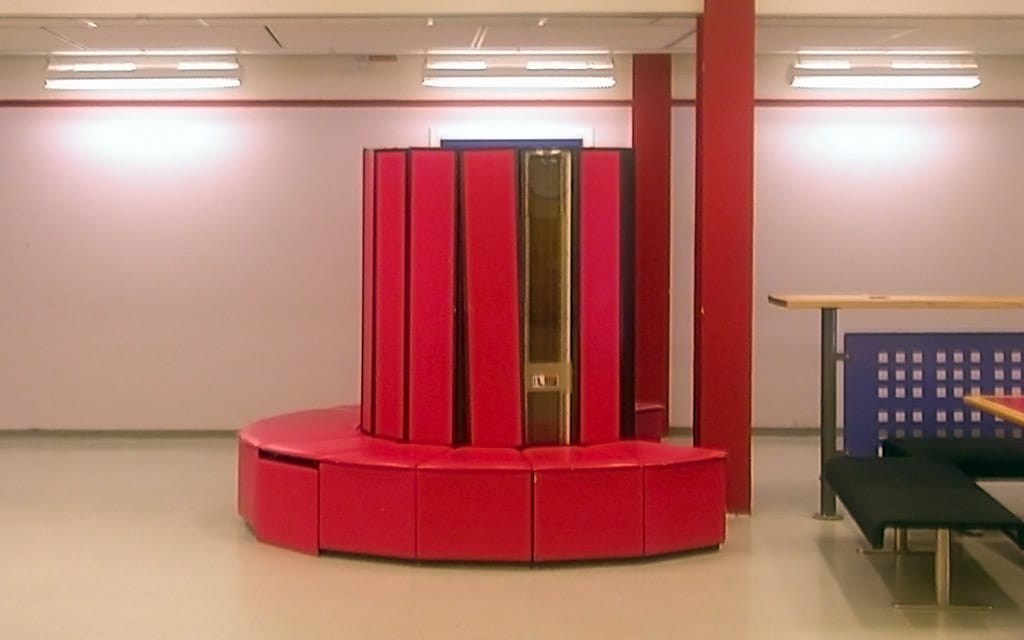 A Cray X-MP/416 at Linköping University in Sweden, where it was in service from 1989 to 1993. The core recreates a one-processor X-MP; this machine had four. Photo: Jens Ayton (CC BY-SA 2.5, Wikimedia Commons).